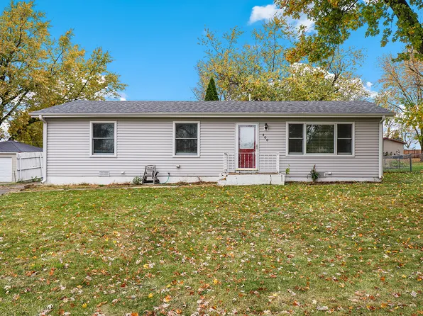400 Sherwood Dr, Aurora, IL 60505