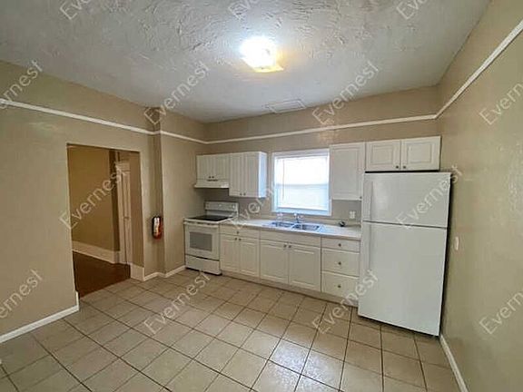 2nd image of 341 9th Ave N #341A