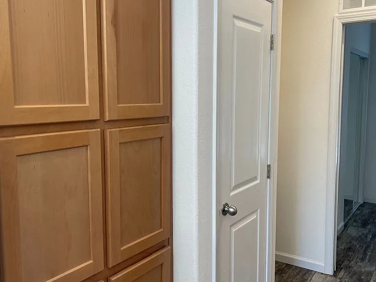 2646 Sharon Ave — Photo 11