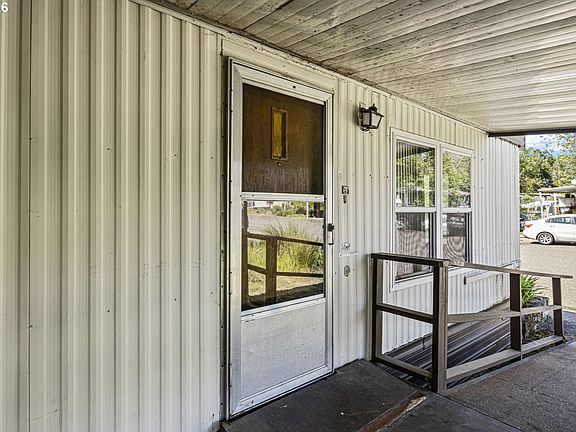 3rd image of 101 Athena Ln