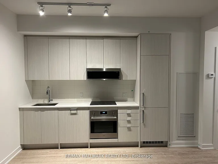 250 Lawrence Ave W #312 — Photo 6