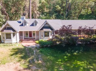 970 Wards Creek Rd, Rogue River, OR 97537