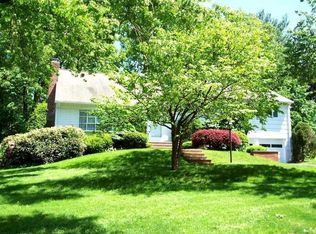 55 Chestnut Hill Dr, New Providence, NJ 07974