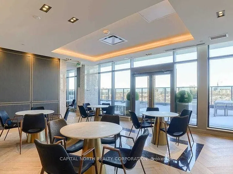 330 Richmond St W #1806 — Photo 11