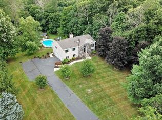 87 Spook Rock Rd, Suffern, NY 10901