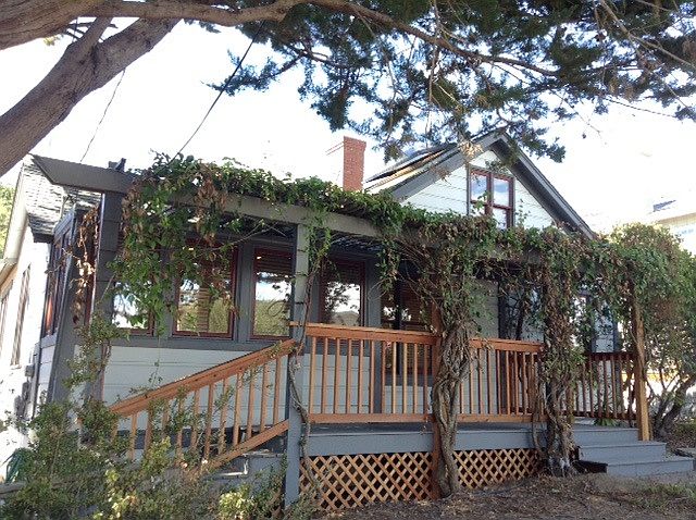 1121 Western