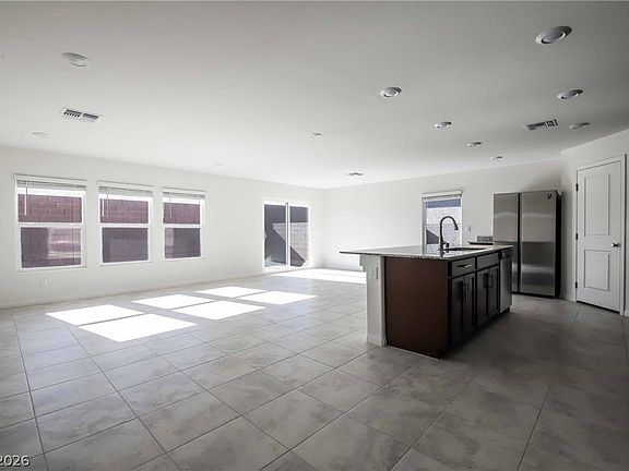 4th image of 7087 Baza Ave