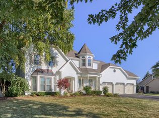 631 Fairway View Dr, Algonquin, IL