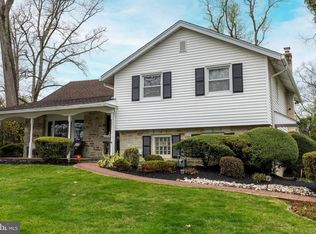 7815 Chandler Rd, Laverock, PA 19038