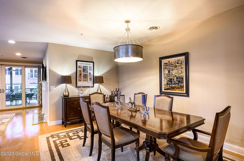 5th image of 70 Railroad Place #307