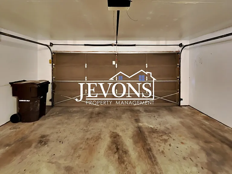 1202 S 39th Ave — Photo 30