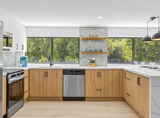 1105 Skiff Pl, Sanibel, FL 33957