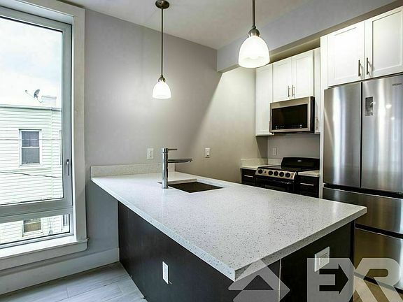 4th image of 975 Liberty Ave #3AA
