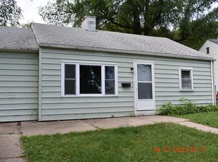 2210 N 37th St, Omaha, NE 68111