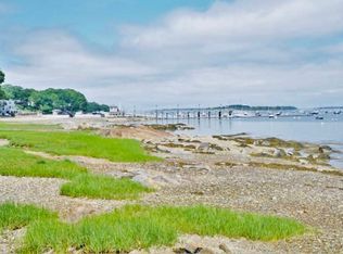 16 E Ramsdell Rd, Falmouth, ME 04105