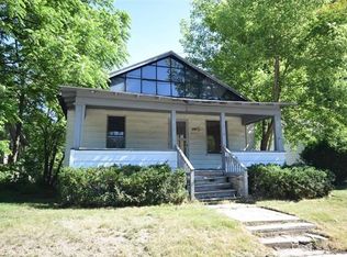 410 Oakland St, Holly, MI
