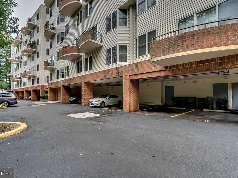301 S Reynolds St #412 — Photo 24