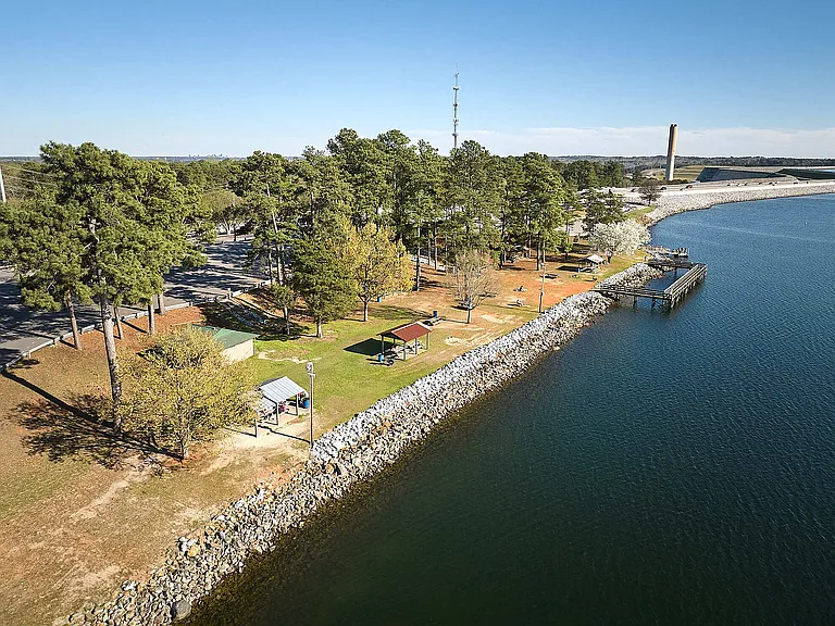 Station at Lake Murray — Photo 61