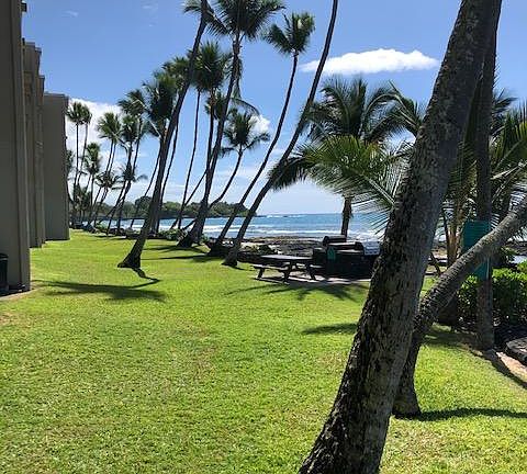 2nd image of 76-6246 Alii Dr #163