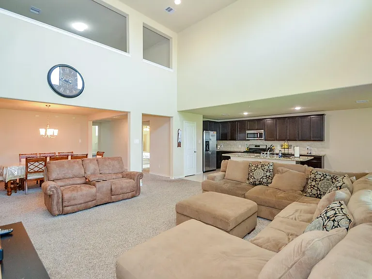 9426 Barton Xing — Photo 15