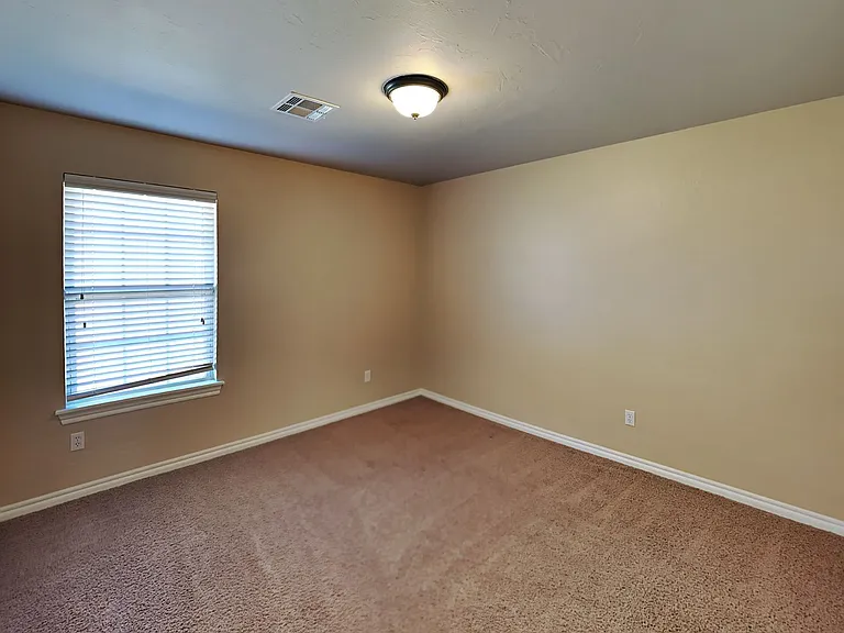 9315 Peachtree Ln — Photo 17