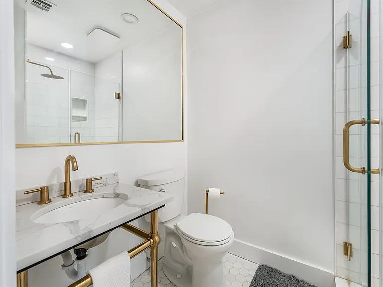 232 Willow Ave #4R — Photo 10
