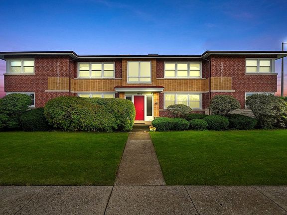 2nd image of 10351 Dickens St APT 1W