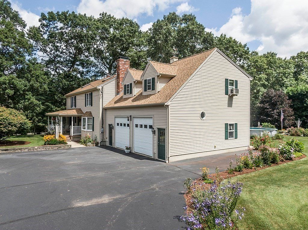213 Everett St, Middleboro, MA 02346 Zillow