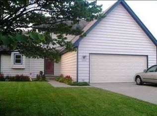 6809 SW 33rd St, Topeka, KS 66614