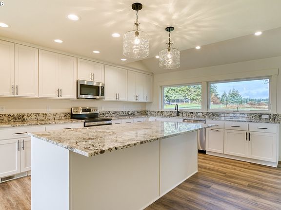 5th image of 56199 Hazen Rd