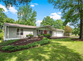 13019 Ferncrest Ct, Saint Louis, MO