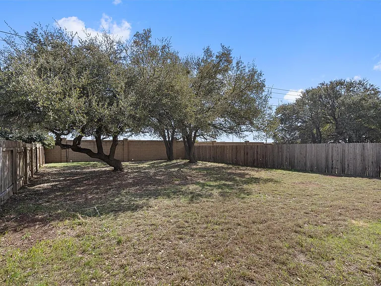 2516 Socorro Bnd — Photo 25