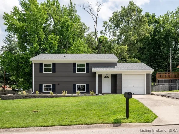 605 Navajo Drive, New Albany, IN 47150