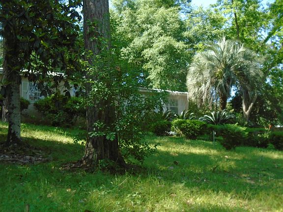 3rd image of 709 N Bellamy Dr
