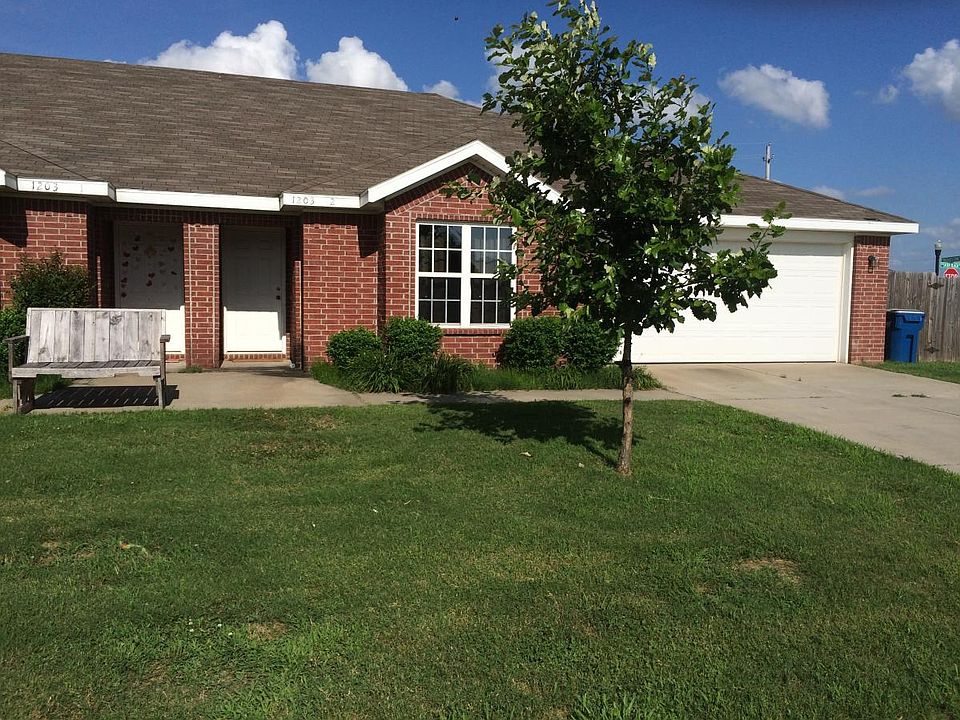 1st image of 1203 Cliffstone St #1