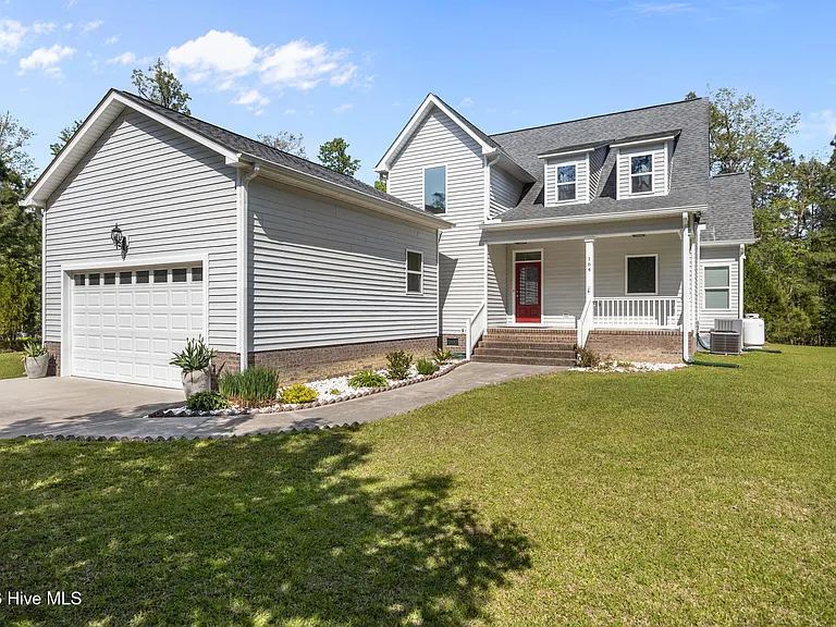 164 Bay View Dr — Photo 2