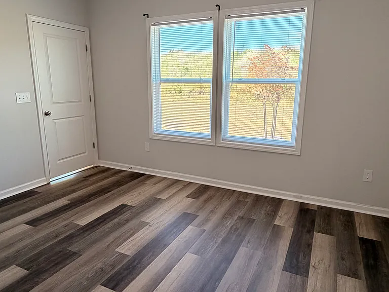1456 Donhill Dr — Photo 13