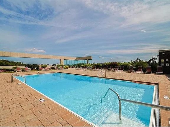 4th image of 200 Old Palisade Rd APT 18D