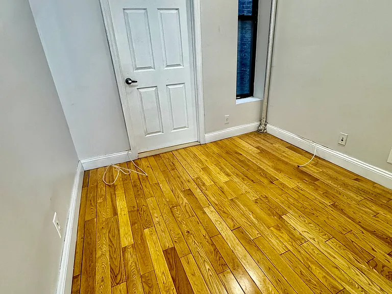 325 E 90th St #4FE — Photo 23