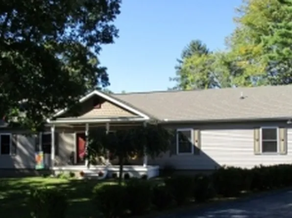 10 Doughty Ln, Millville, NJ 08332