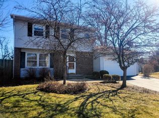 1765 Frank Ct, Glendale Heights, IL