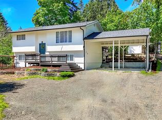 4631 E Grapeview Loop Rd, Allyn, WA 98524