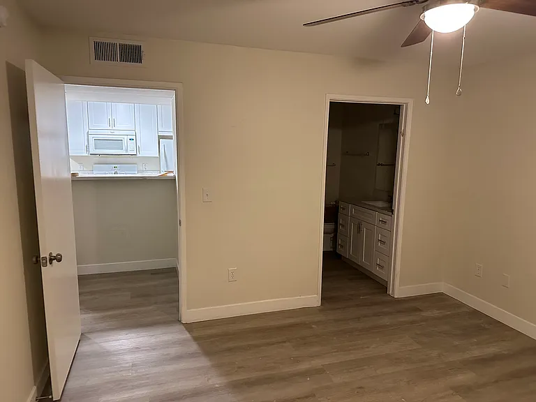 950 Seven Hills Dr #716 — Photo 16