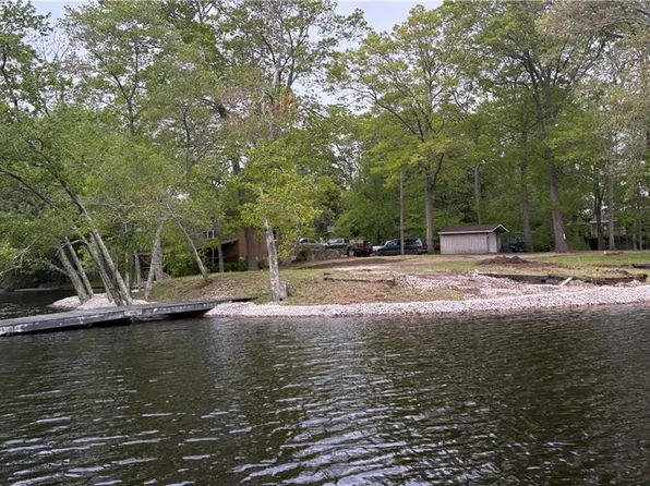 3 Lakeside Drive Ext, Hope Valley, RI 02832