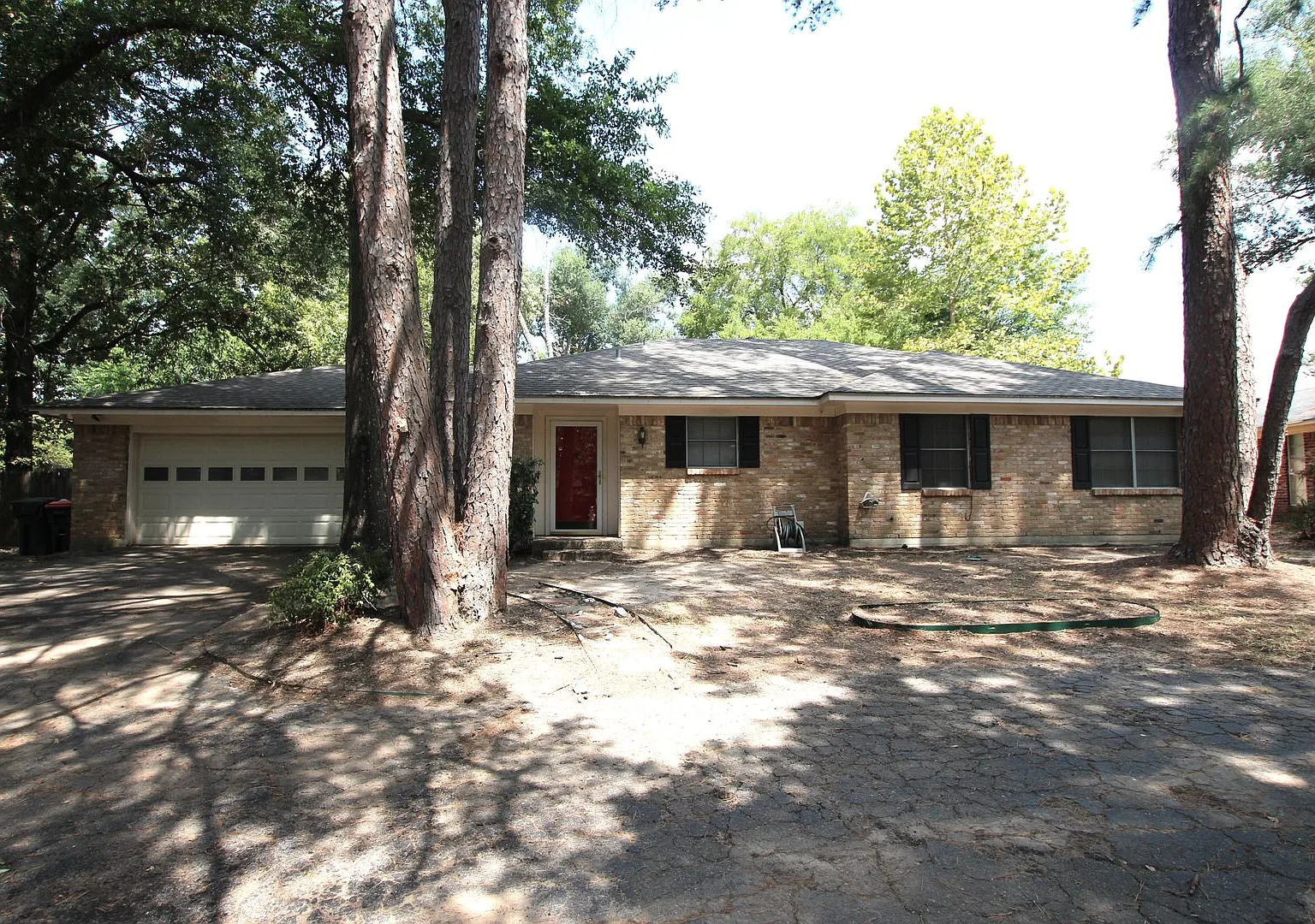 Coming Soon! Charming 3 Bedroom, 2 Bathroom Home in South Tyler! — Photo 3