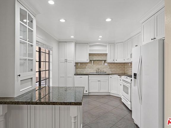 4th image of 12321 Ocean Park Blvd APT 2