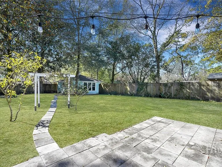 2337 Shirley Dr — Photo 37