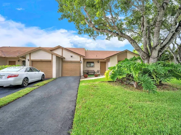 7702 NW 60th St, Tamarac, FL 33321