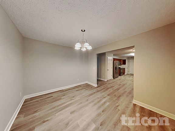 5th image of 140 Sundance Way
