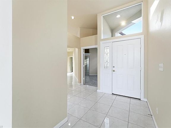 5th image of 163 Vista Ln